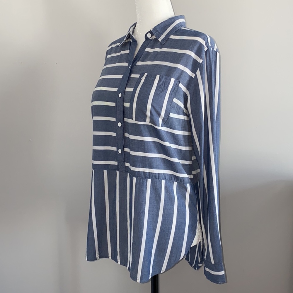 A&F Chambray Stripped Blouse